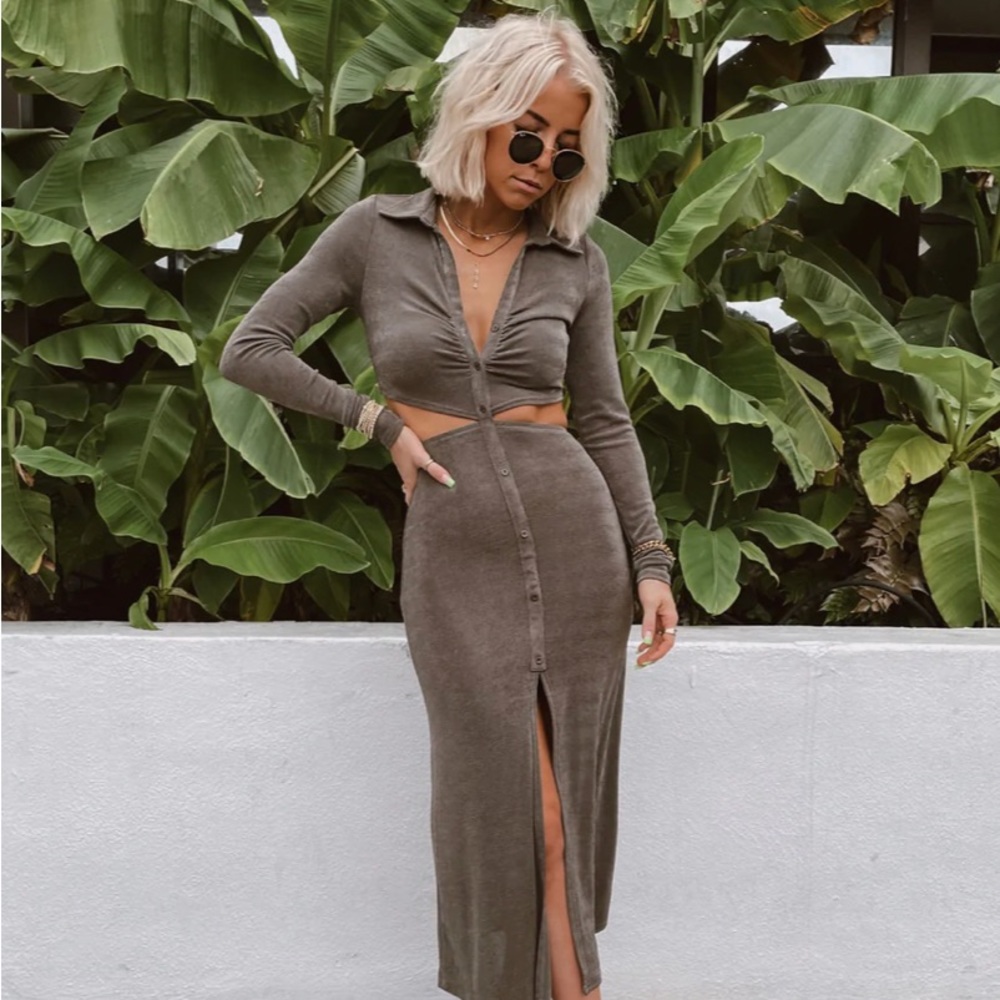 NWT 12th Tribe Cutout Midi Dress